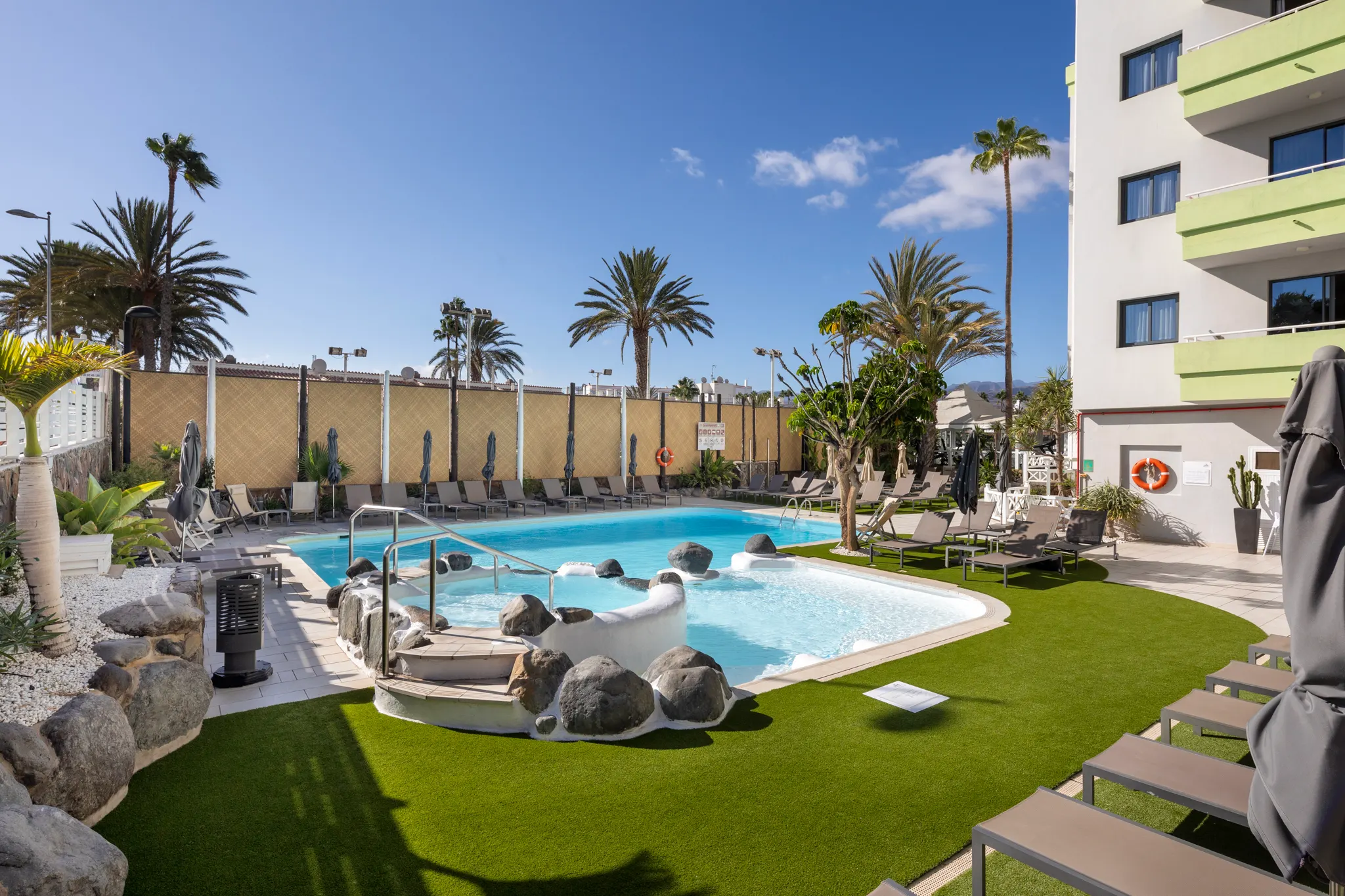 Schwimmbäder — Hotel LIVVO Anamar Suites, Playa del Inglés 2