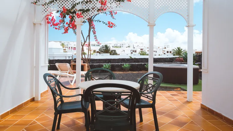 Apartment Whirlpool Plus — Apartamentos LIVVO Coloradamar, Playa Blanca 1