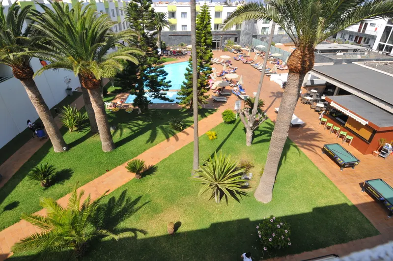 Pool — Hotel LIVVO Corralejo Beach, Corralejo 5