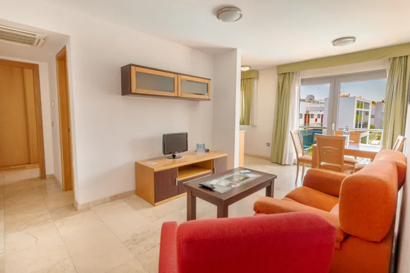 Pool View Apartment — Hotel LIVVO Corralejo Beach, Corralejo 2