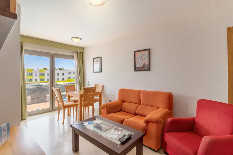 Pool View Apartment — Hotel LIVVO Corralejo Beach, Corralejo 3