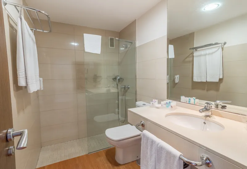 Double Room Pool View with Balcony or Terrace — Hotel LIVVO Corralejo Beach, Corralejo 4