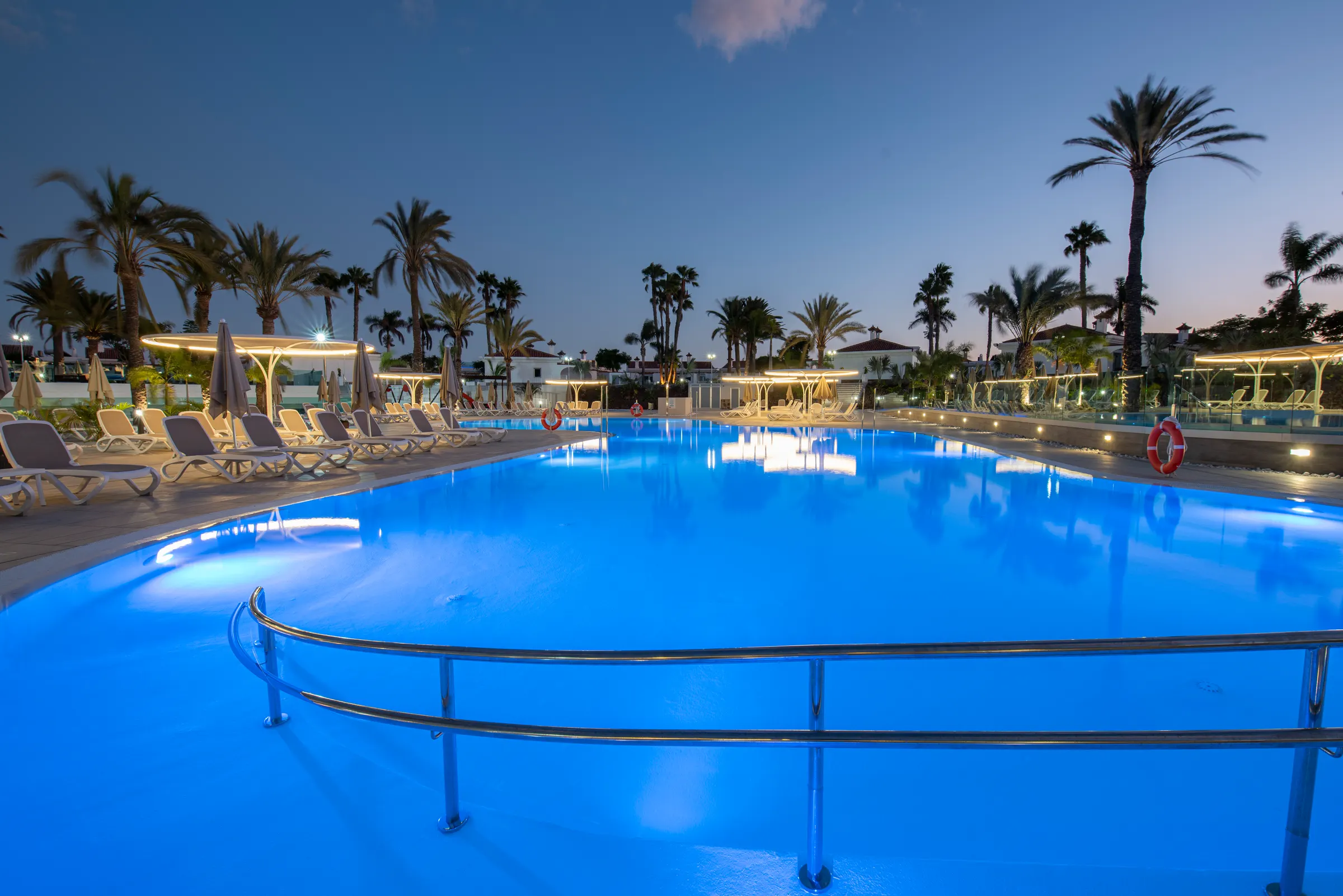 Piscine e animazione — Hotel LIVVO Dunagolf Suites, Maspalomas 7