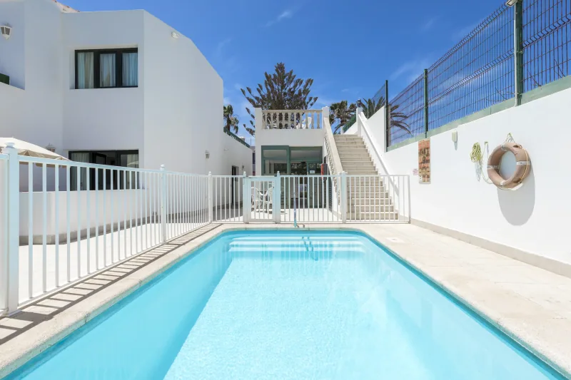 Apartamentos LIVVO Erika — LIVVO Apartments 3★ en Corralejo