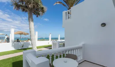 Apartment mit Meerblick und Terrasse — Apartamentos LIVVO Galera Beach, Corralejo 2