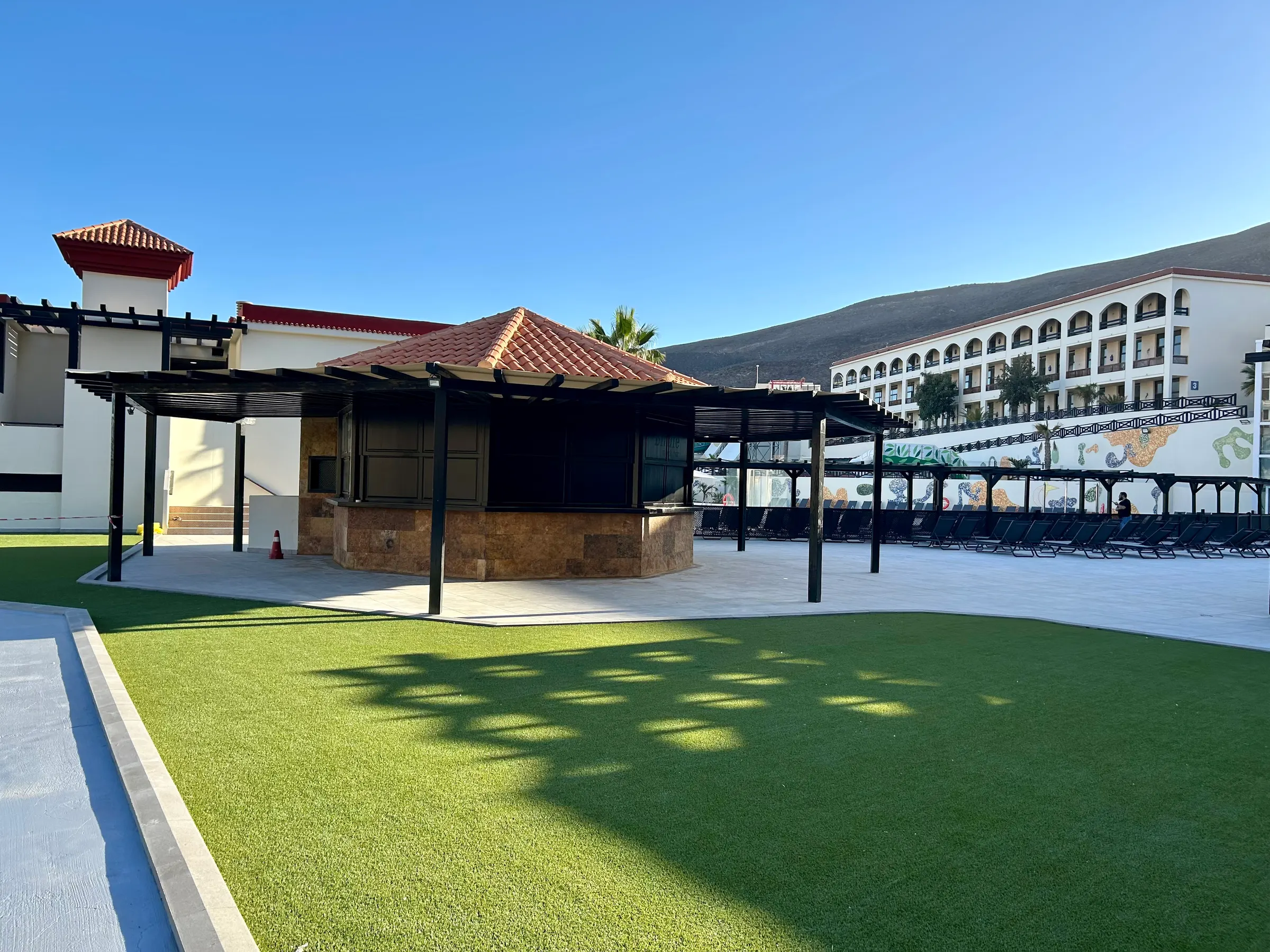 Pools and Entertainment — Hotel LIVVO Jandía Golf, Morro Jable 1