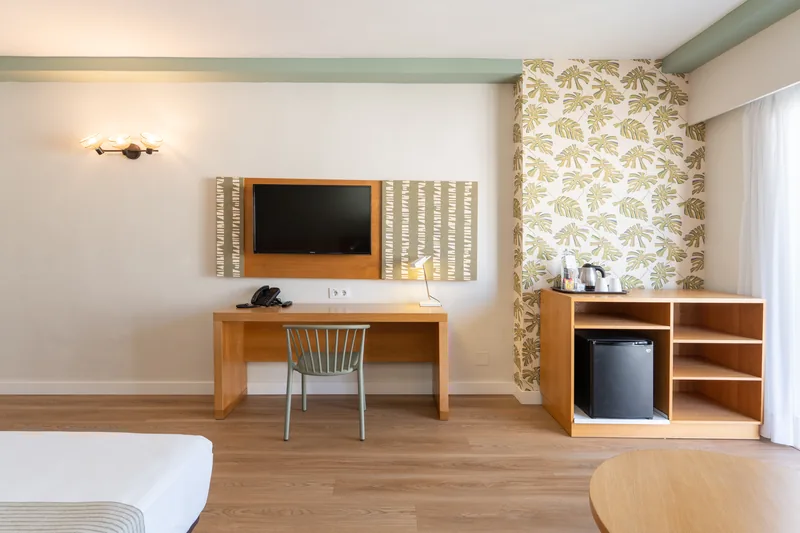Standard Doppelzimmer mit Balkon — Hotel LIVVO Koala Garden, Maspalomas 3