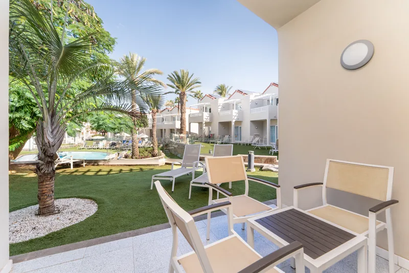 Superior Doppelzimmer mit Terrasse — Hotel LIVVO Koala Garden, Maspalomas 1