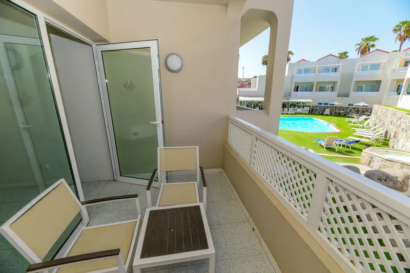Family with Balcony — Hotel LIVVO Koala Garden, Maspalomas 2