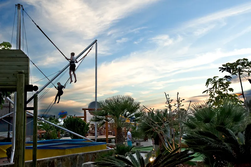 Schwimmbäder und Animation — Hotel LIVVO Lago Taurito, Taurito 8
