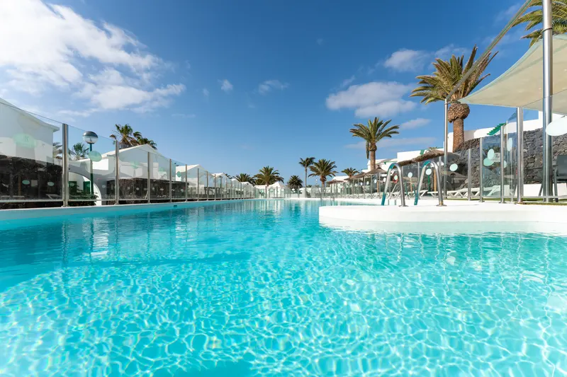 Pools — Apartamentos LIVVO Las Gaviotas, Puerto del Carmen 1