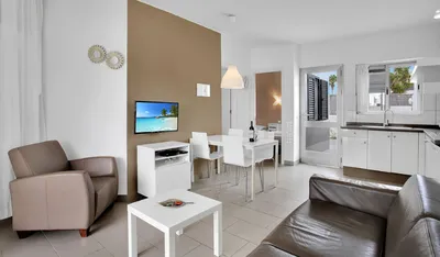 Apartamento Pool View — Apartamentos LIVVO Mar Azul, Corralejo 2