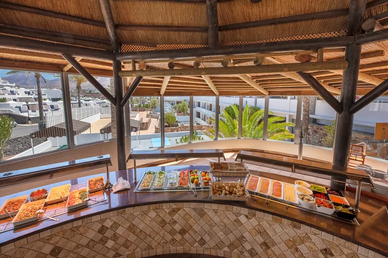 Gastronomy — Hotel Mirador Papagayo by LIVVO, Playa Blanca 7