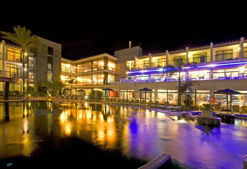 Pools and Entertainment — Hotel Mirador Papagayo by LIVVO, Playa Blanca 3
