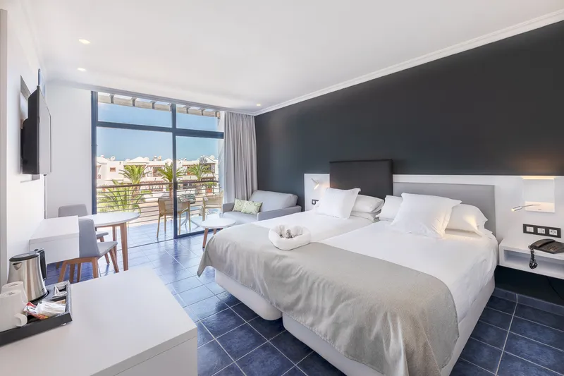 Habitación Doble Vista Mar Lateral — Hotel Mirador Papagayo by LIVVO, Playa Blanca 1