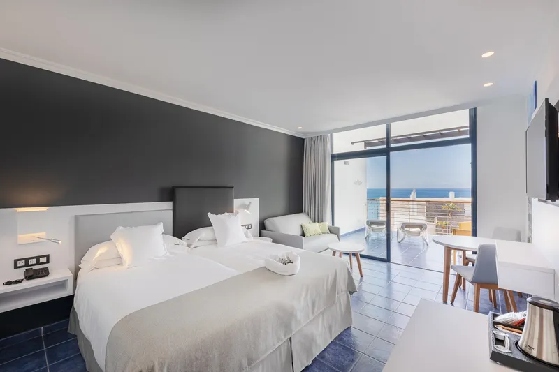 Habitación Doble Vista Mar — Hotel Mirador Papagayo by LIVVO, Playa Blanca 1