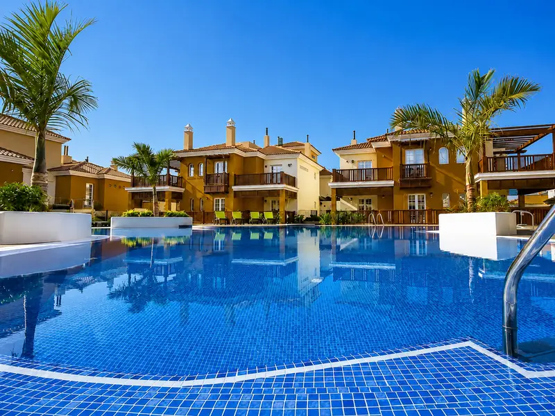 Apartamentos LIVVO Montecarrera — LIVVO Holiday Homes en Arguineguín