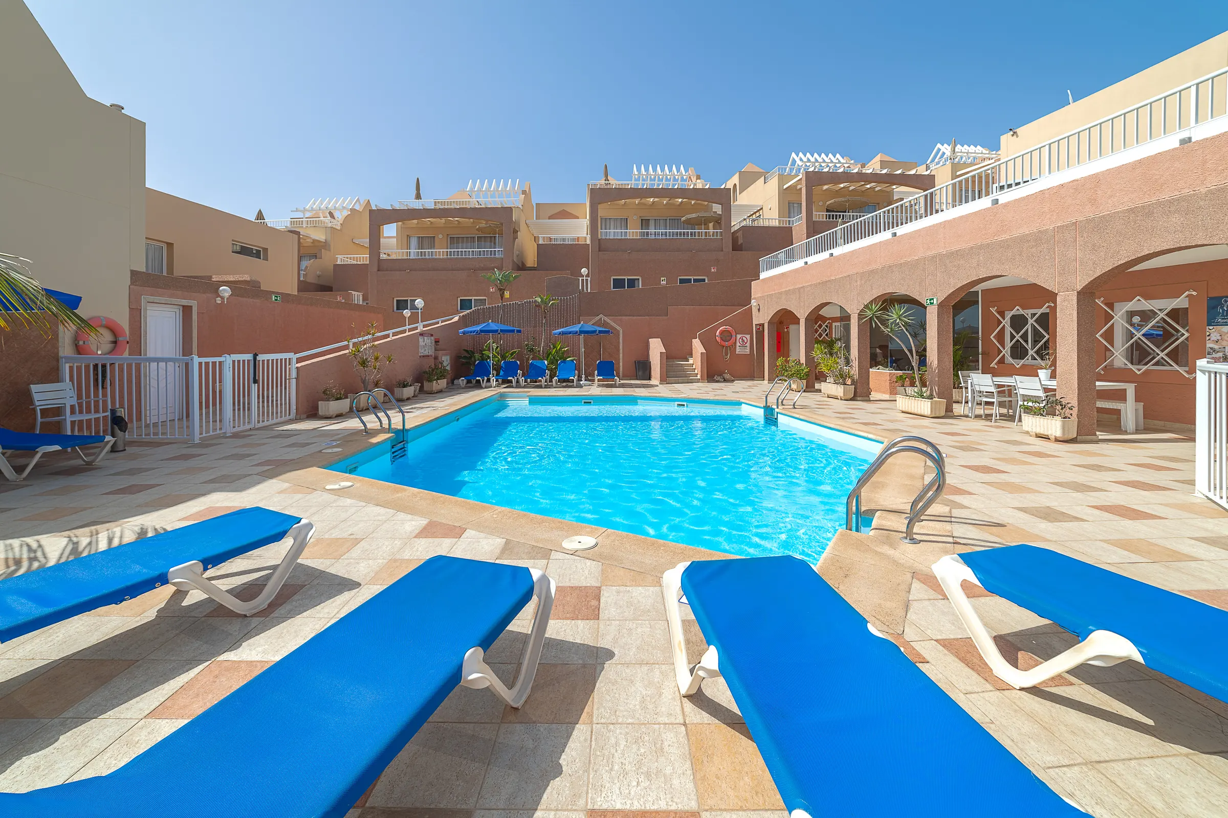Piscina — Villas Montesolana by LIVVO, Morrojable 1
