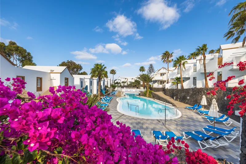 Pools und Animation — Apartamentos LIVVO Morromar, Puerto del Carmen 1
