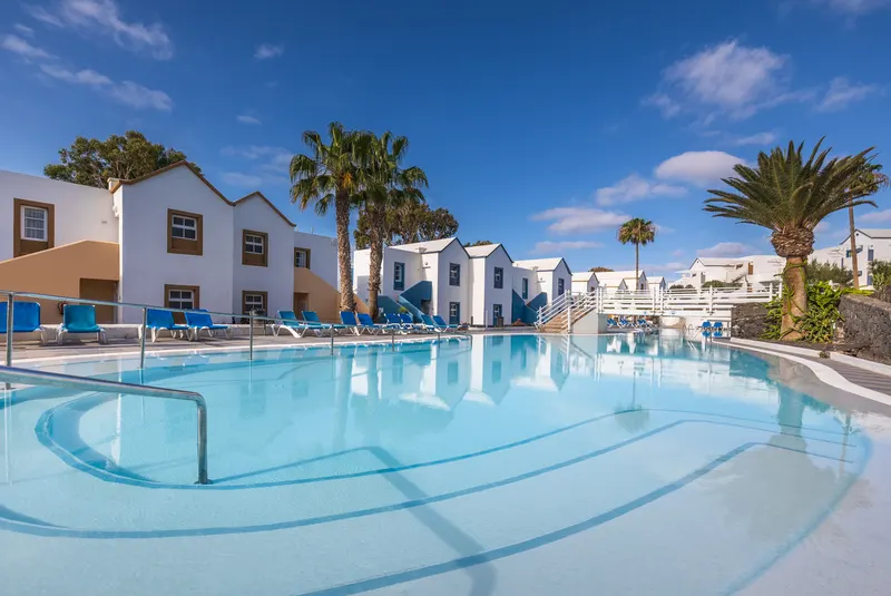 Pools und Animation — Apartamentos LIVVO Morromar, Puerto del Carmen 2