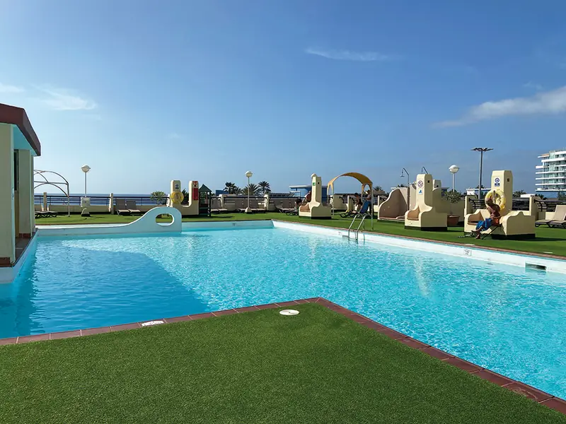 Pools and Entertainment — Apartamentos Palm Garden, Morro Jable