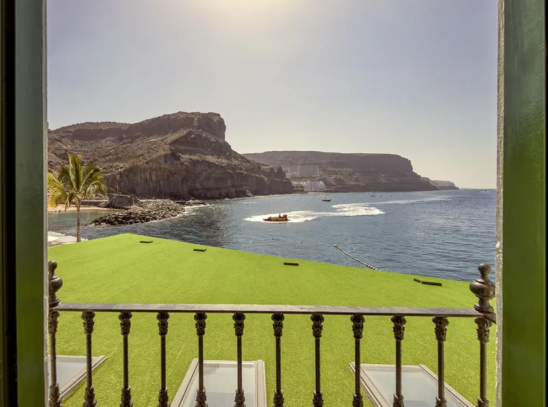 Doppelzimmer mit französischem Balkon — Hotel LIVVO Puerto de Mogán, Puerto de Mogán 5