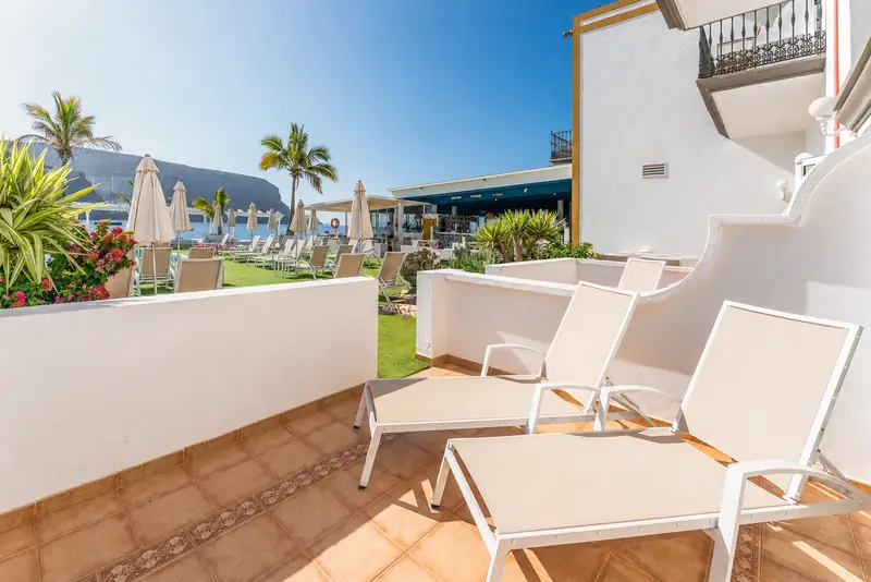 Double Pool View with Terrace — Hotel LIVVO Puerto de Mogán, Puerto de Mogán 3
