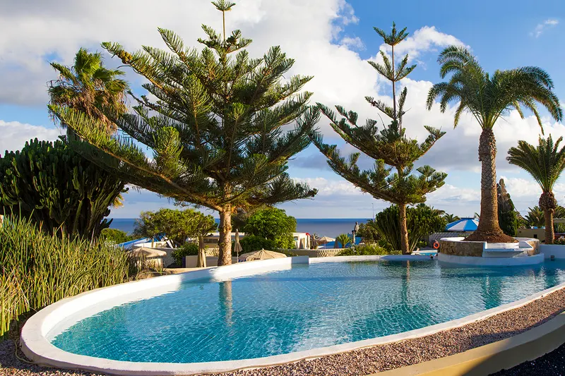 Schwimmbäder — Hotel LIVVO Risco del Gato Suites, Costa Calma 1