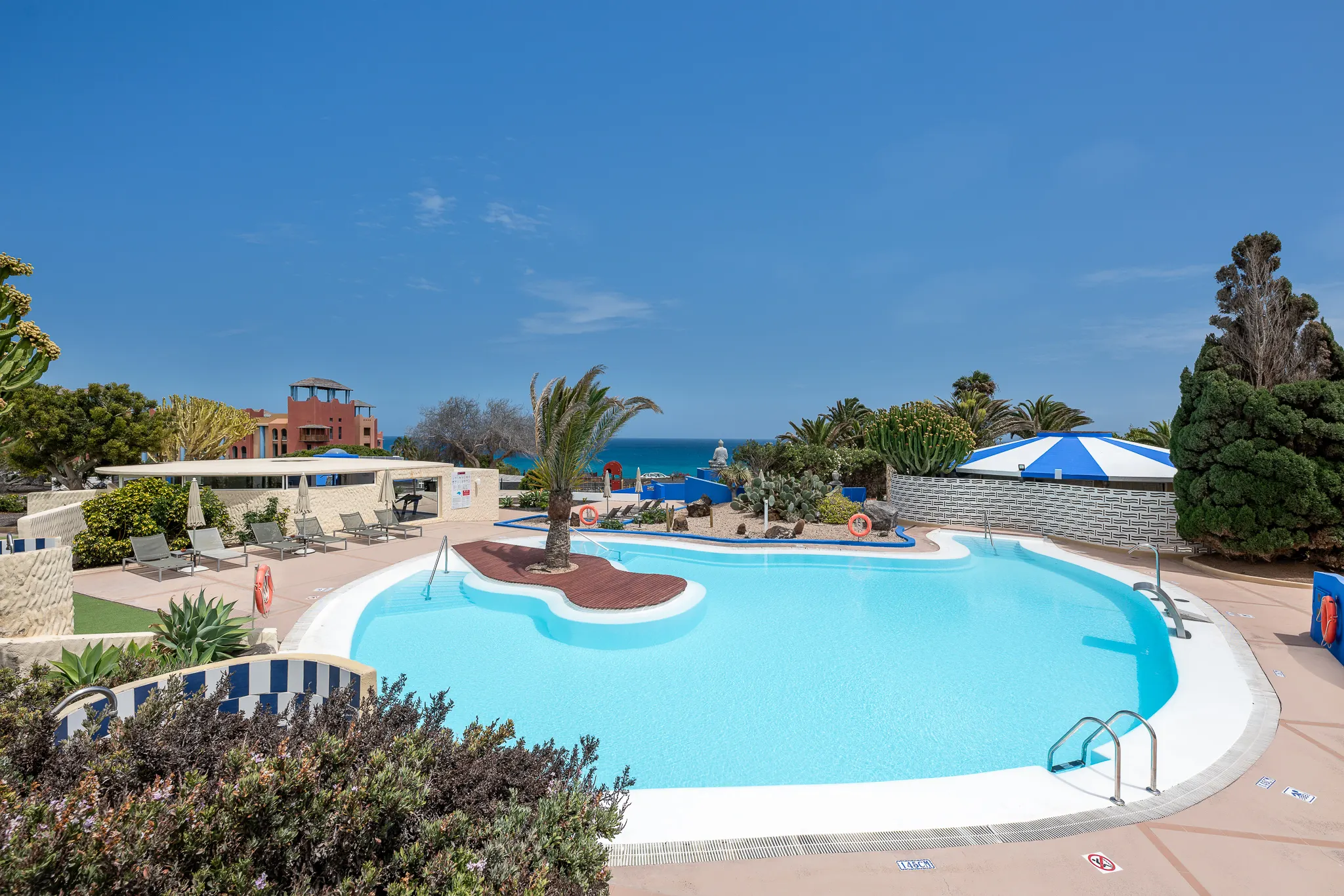 Piscinas — Hotel LIVVO Risco del Gato Suites, Costa Calma 4