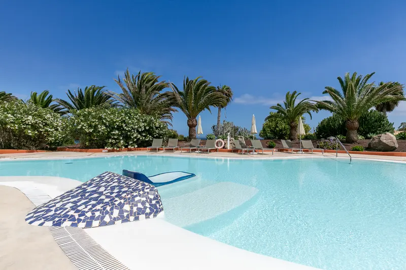 Schwimmbäder — Hotel LIVVO Risco del Gato Suites, Costa Calma 6
