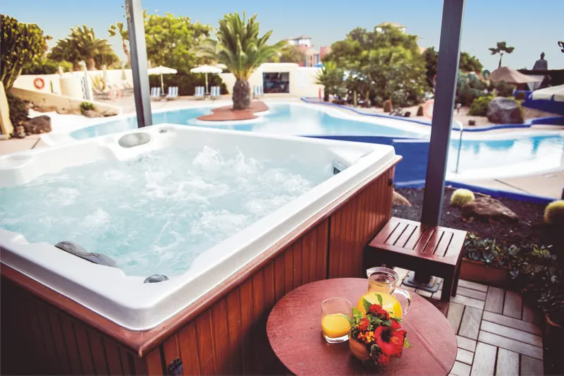 Schwimmbäder — Hotel LIVVO Risco del Gato Suites, Costa Calma 7