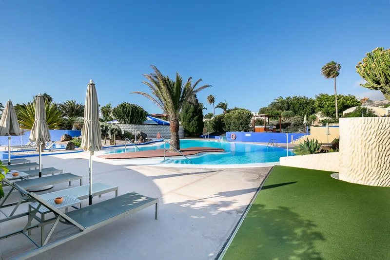 Schwimmbäder — Hotel LIVVO Risco del Gato Suites, Costa Calma 8
