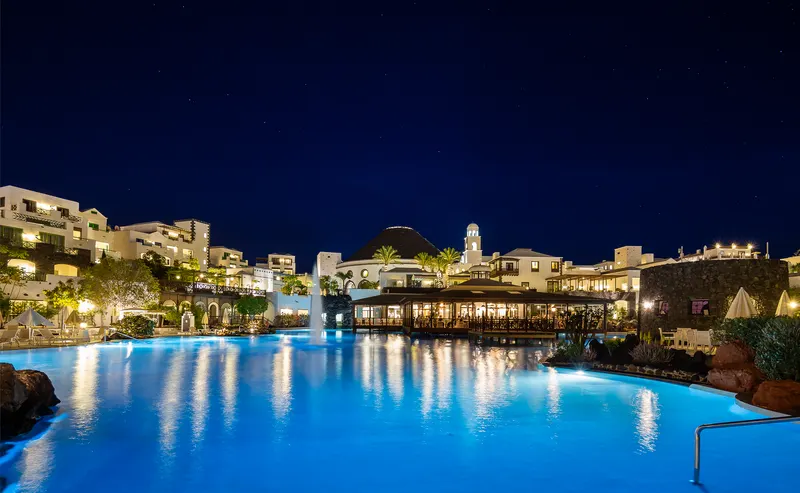 Pools und Animation — Hotel LIVVO Volcán Lanzarote, Playa Blanca 4
