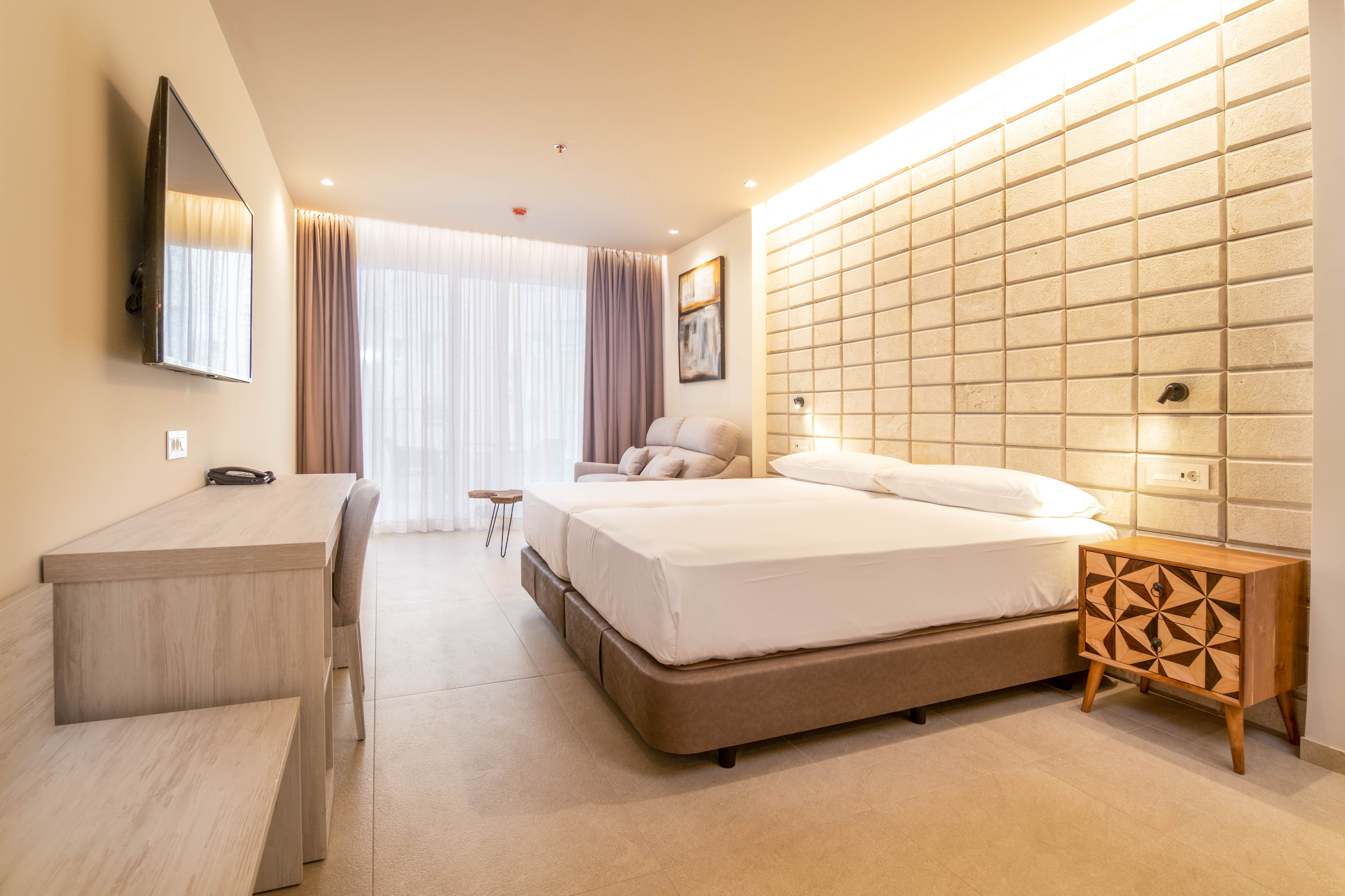 LIVVO_HOTEL_CADIZ_BAHIA_CDB_ESTÁNDAR_ (1).jpg