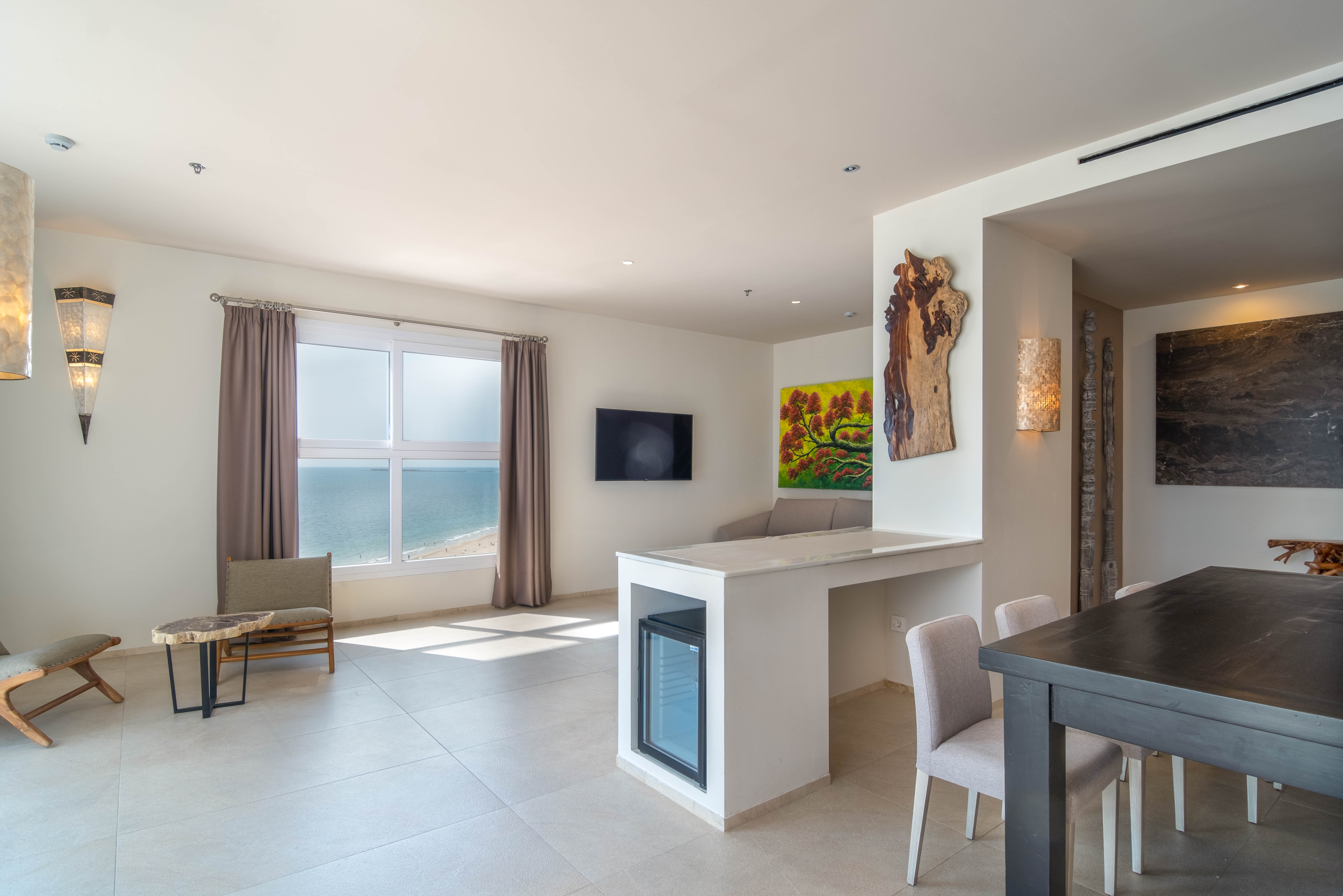 LIVVO_HOTEL_CADIZ_BAHIA_JUNIOR SUITE DELUXE_ (4).jpg