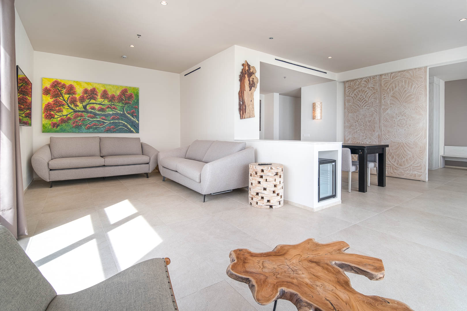 LIVVO_HOTEL_CADIZ_BAHIA_JUNIOR SUITE PREMIUM (3).jpg
