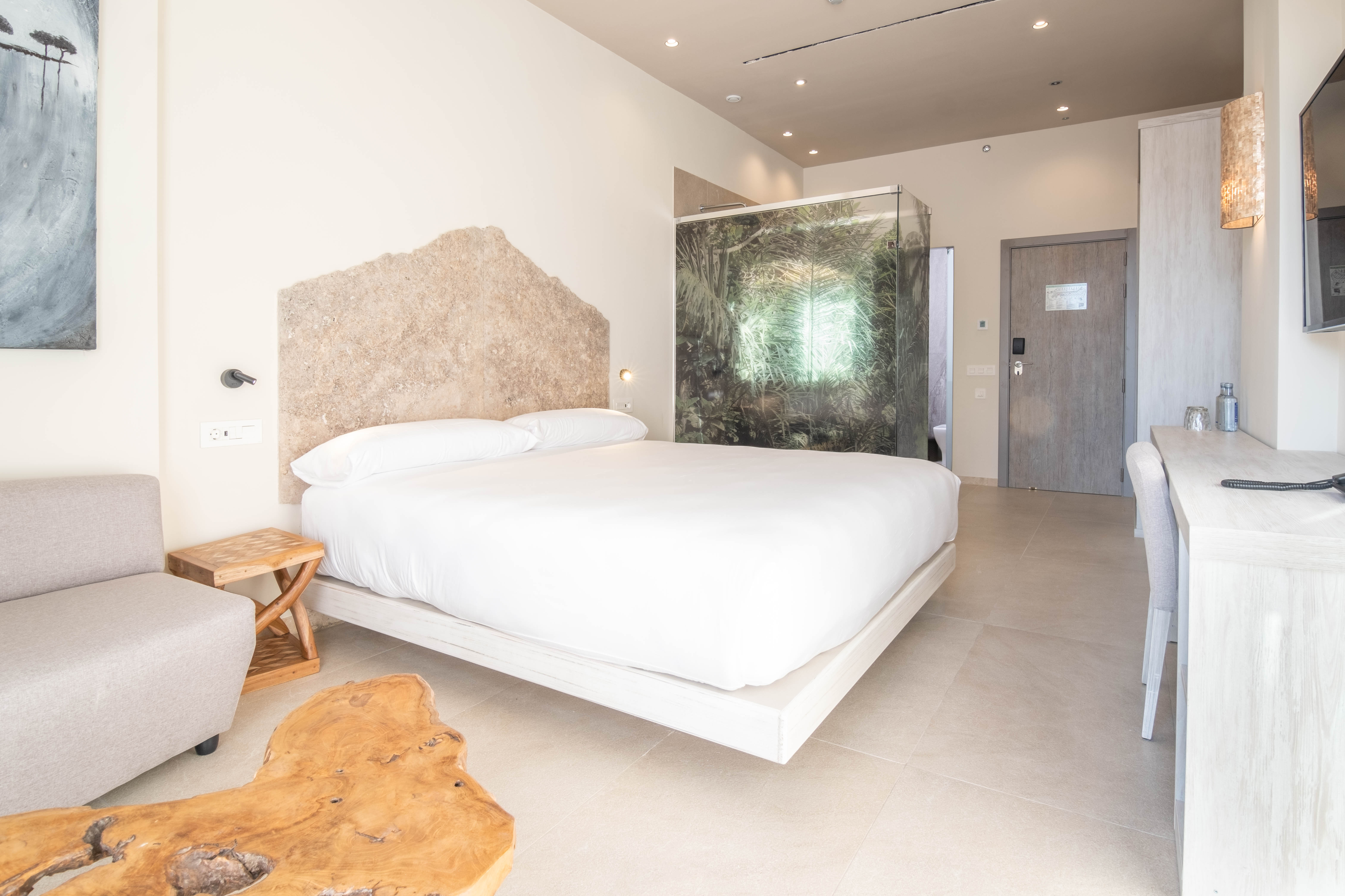 LIVVO_HOTEL_CADIZ_BAHIA_SWIM UP (3).jpg