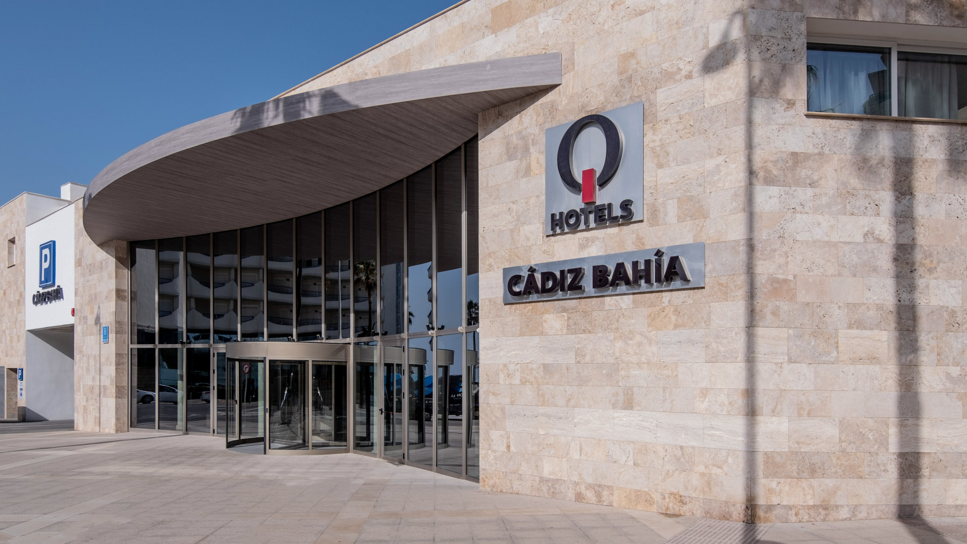 LIVVO_HOTEL_CADIZ_BAHIA_Fachada (1).jpg