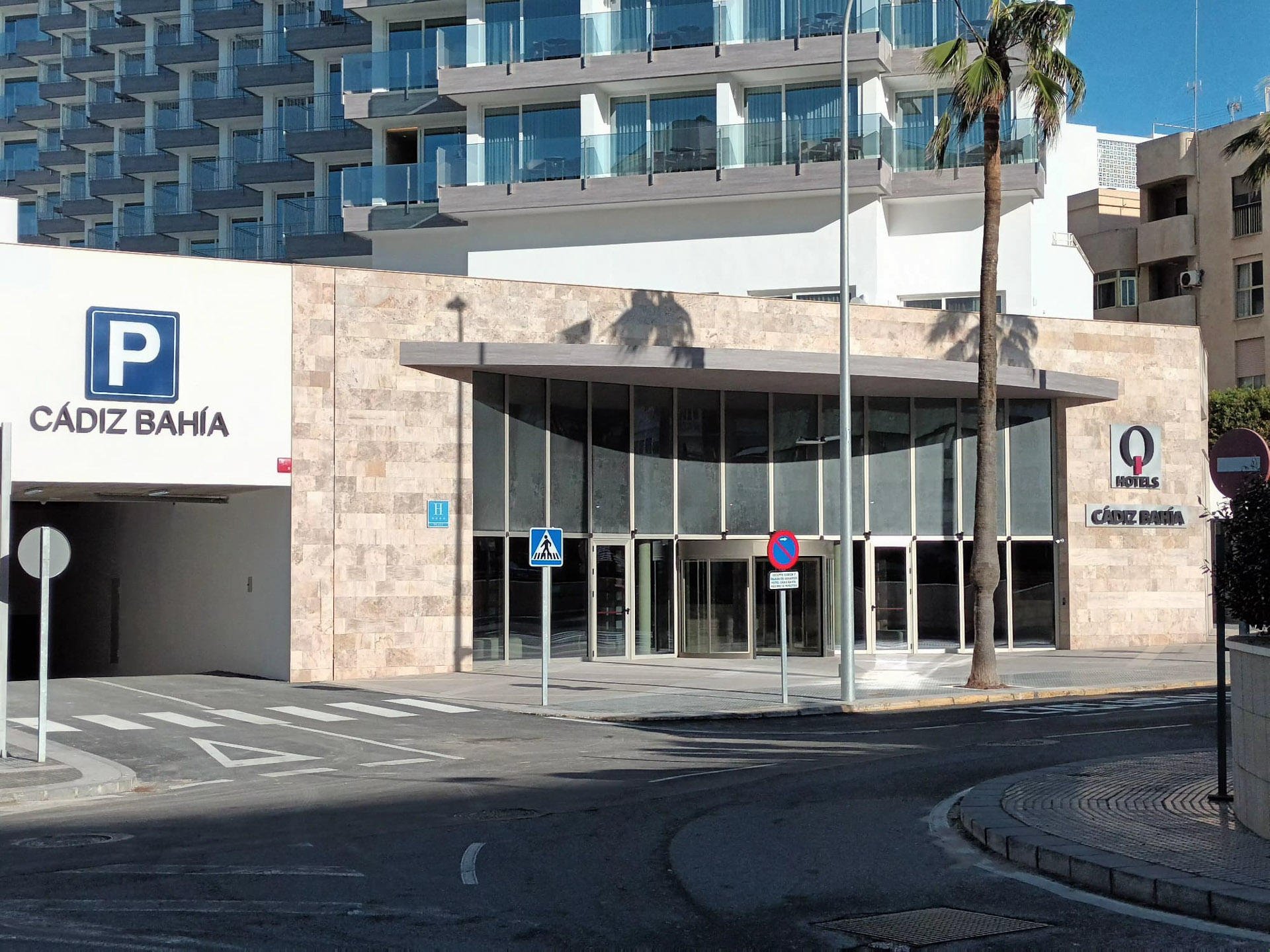 LIVVO_HOTEL_CADIZ_BAHIA_Parking (2).jpg