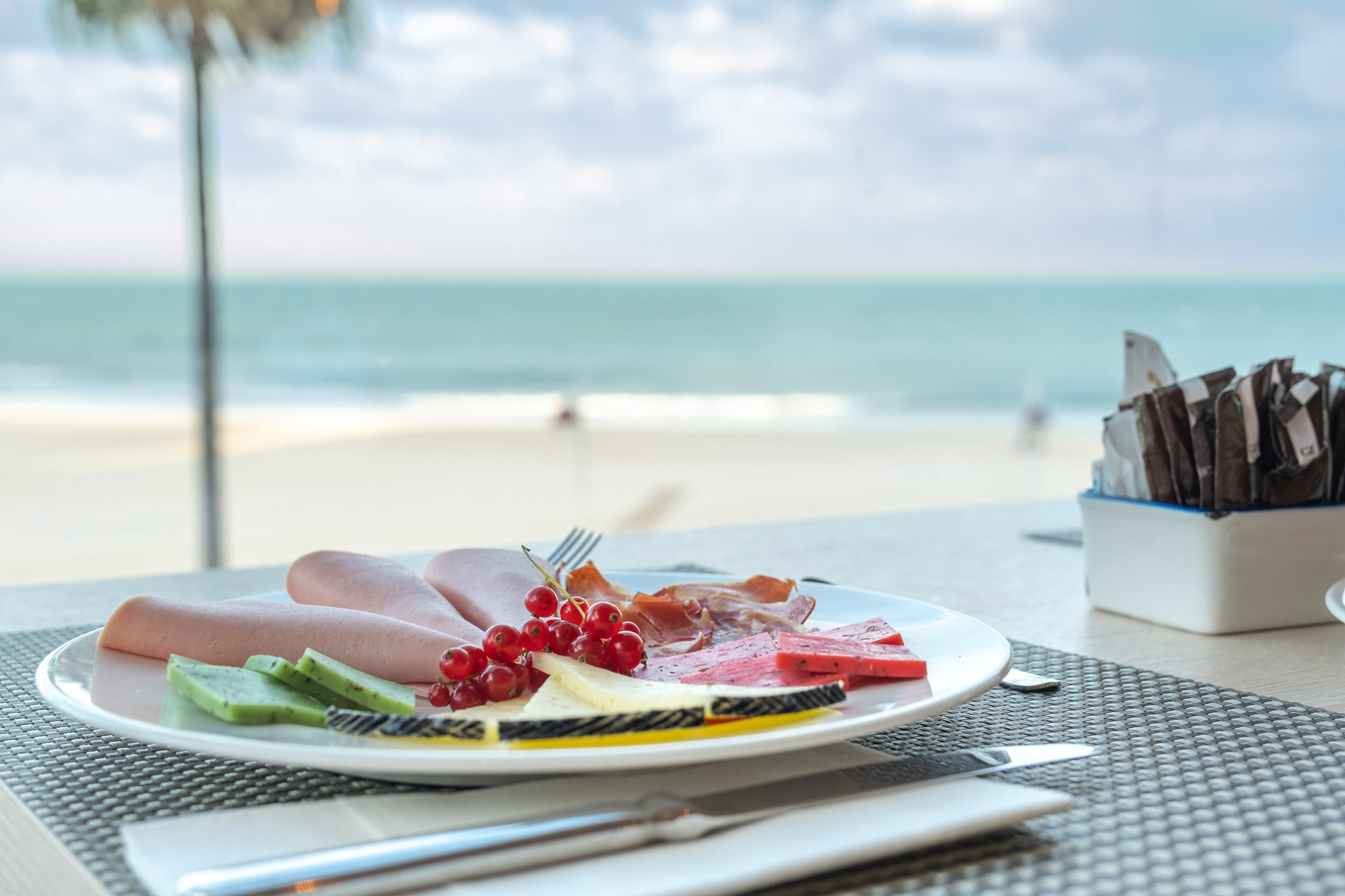 LIVVO_HOTEL_CADIZ_BAHIA_Desayuno (3).jpg