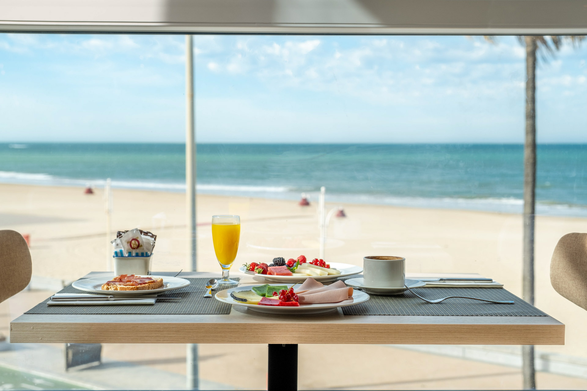 LIVVO_HOTEL_CADIZ_BAHIA_Desayuno (5).jpg