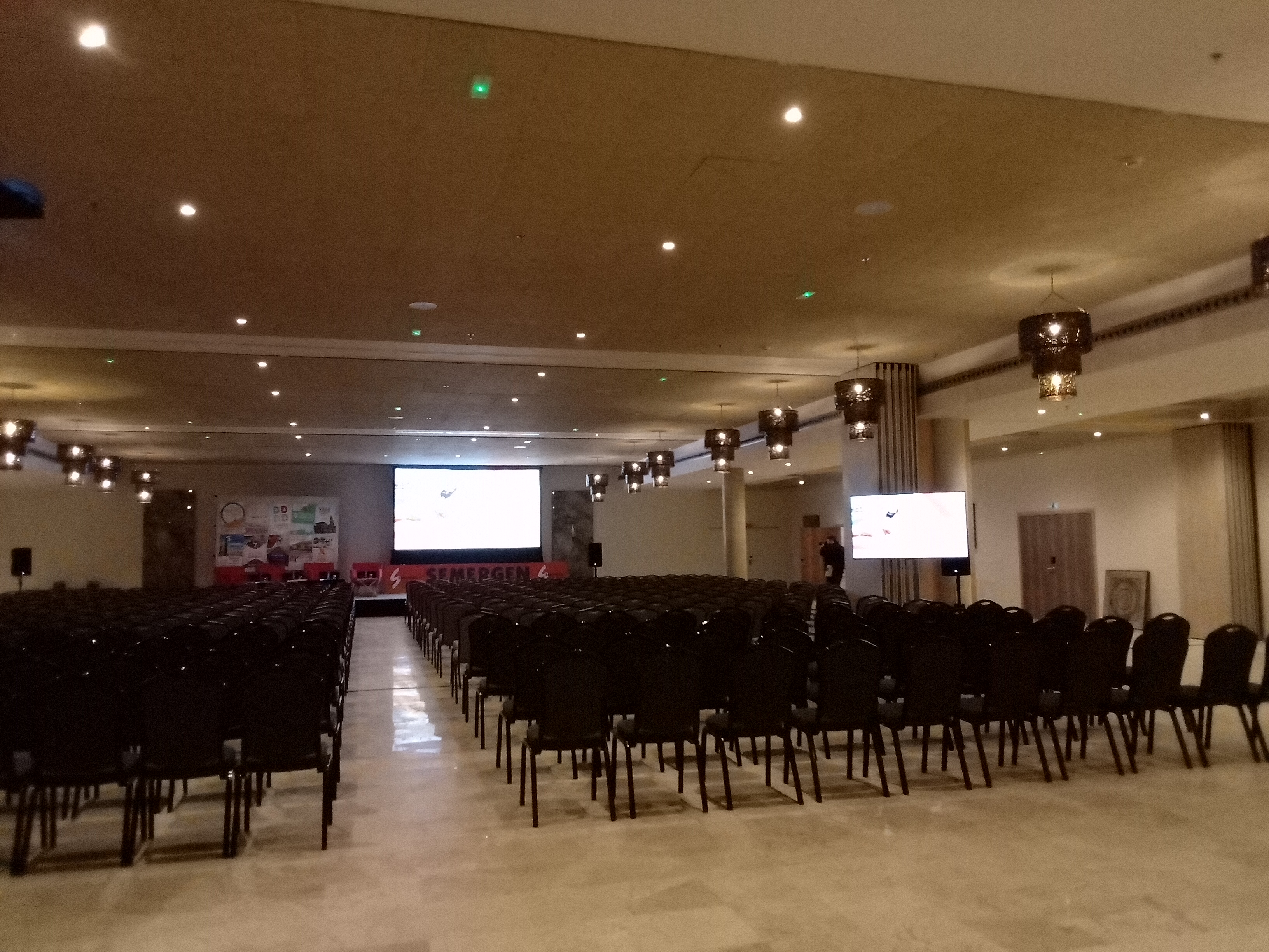 LIVVO_HOTEL_CADIZ_BAHIA_ Salón Zahara (6).jpg