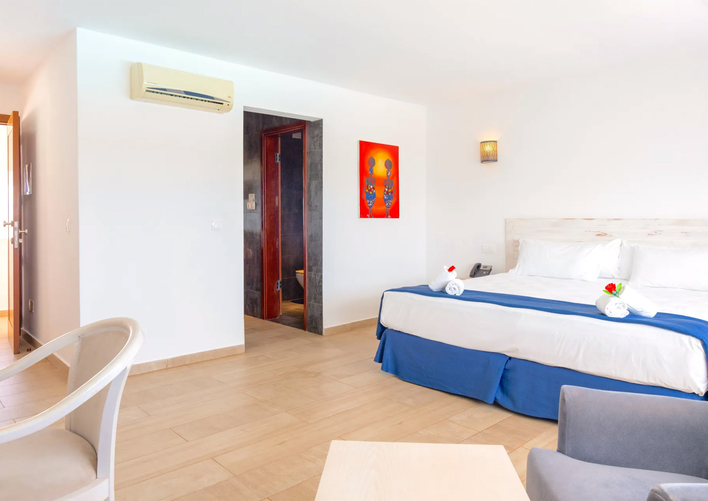 LIVVO_BUDHA_BEACH_DOBLE_VISTA_MAR (4).jpg