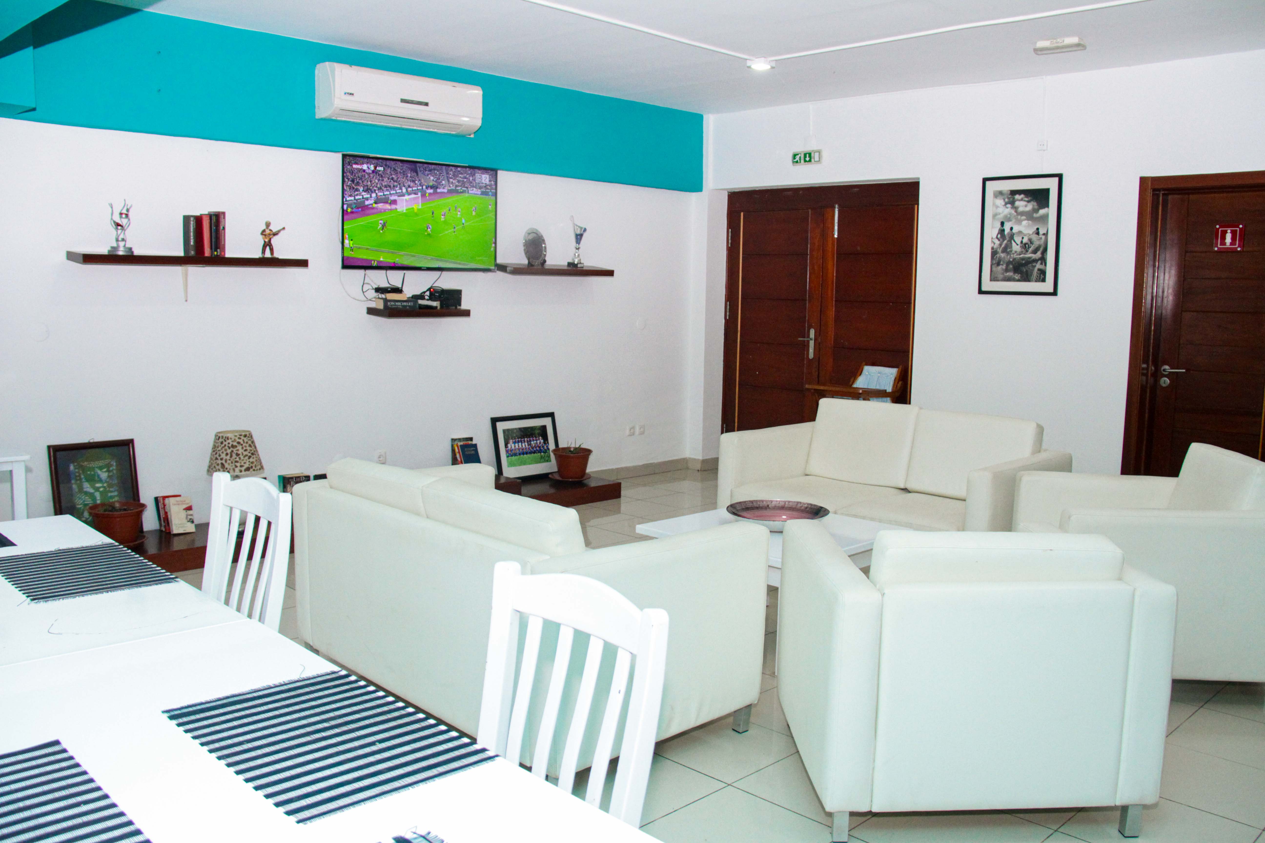 LIVVO_DON_PACO_INTERIOR (2).jpg