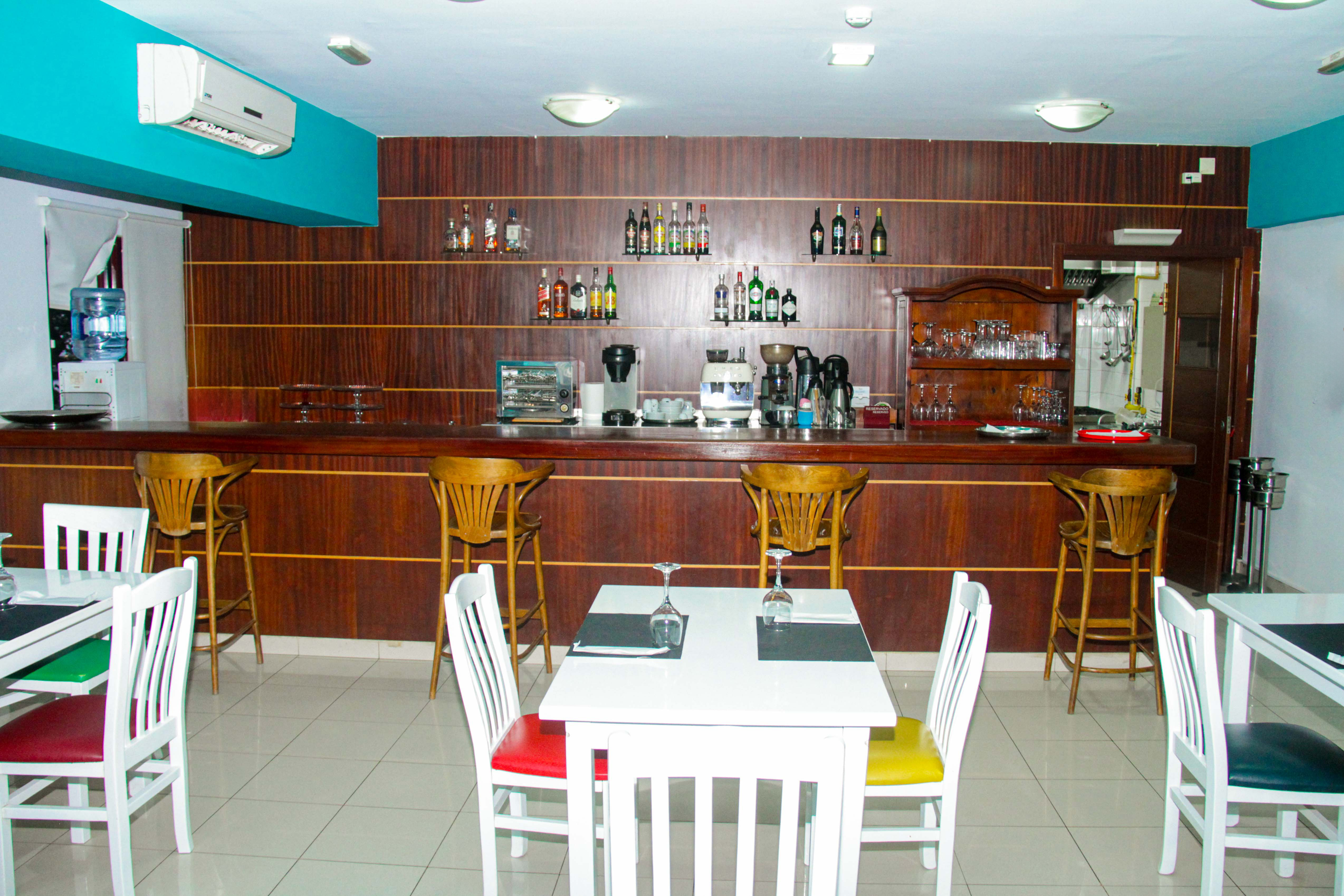 LIVVO_DON_PACO_INTERIOR (4).jpg