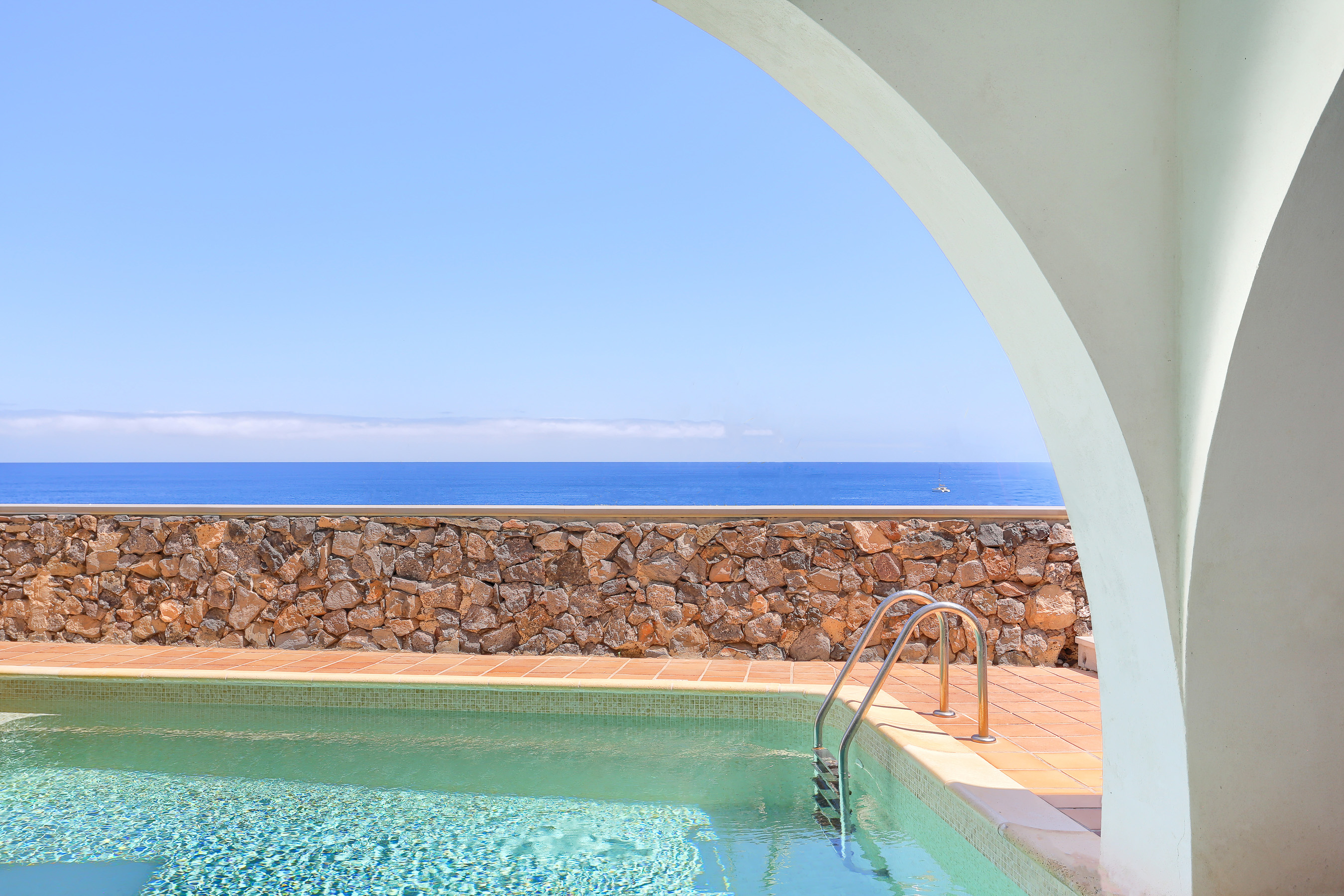 LIVVO_LA_ATALAYA_PISCINA (3).jpg