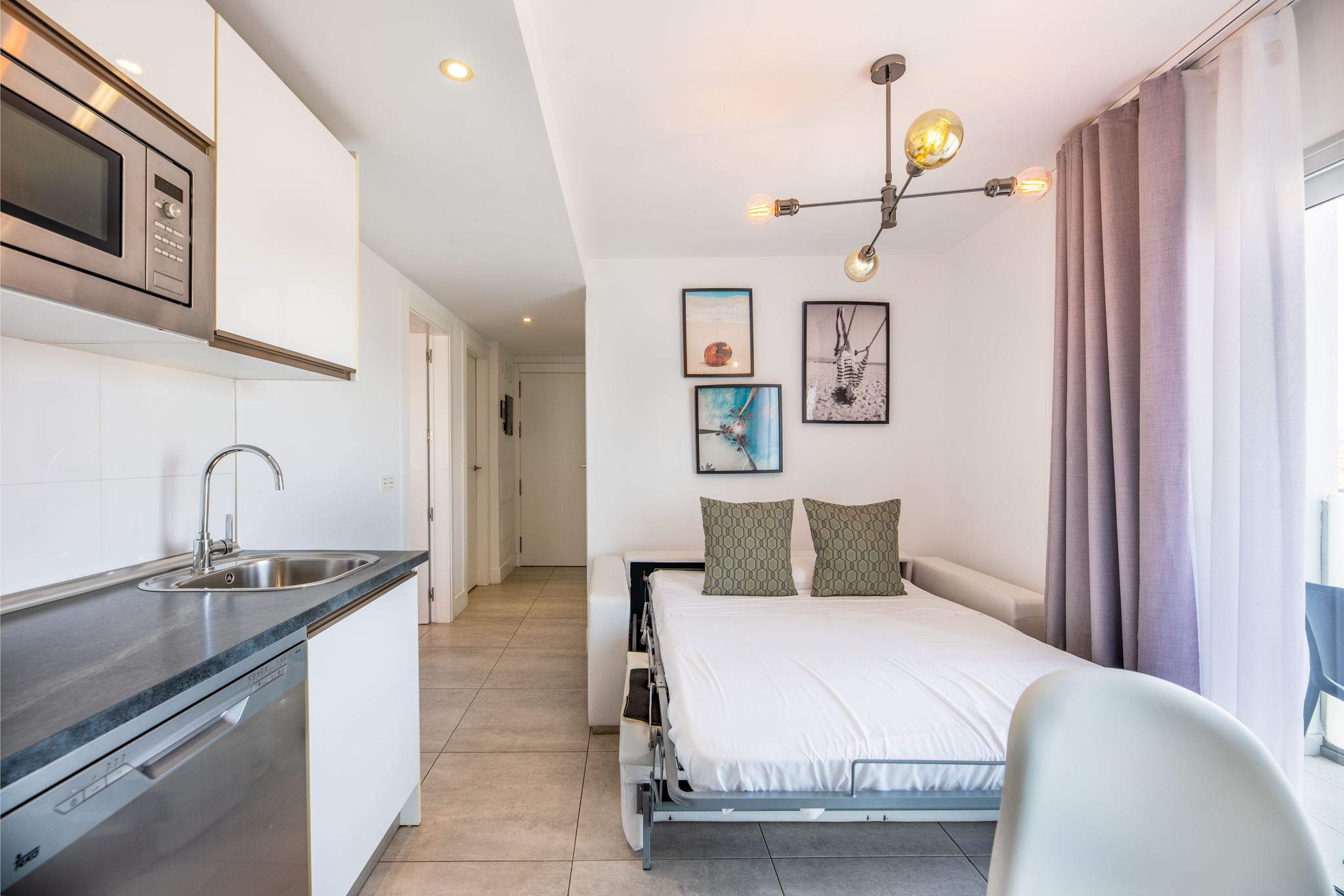 BRISTOL_SUNSET_BEACH_Suite_XXL (12).jpg