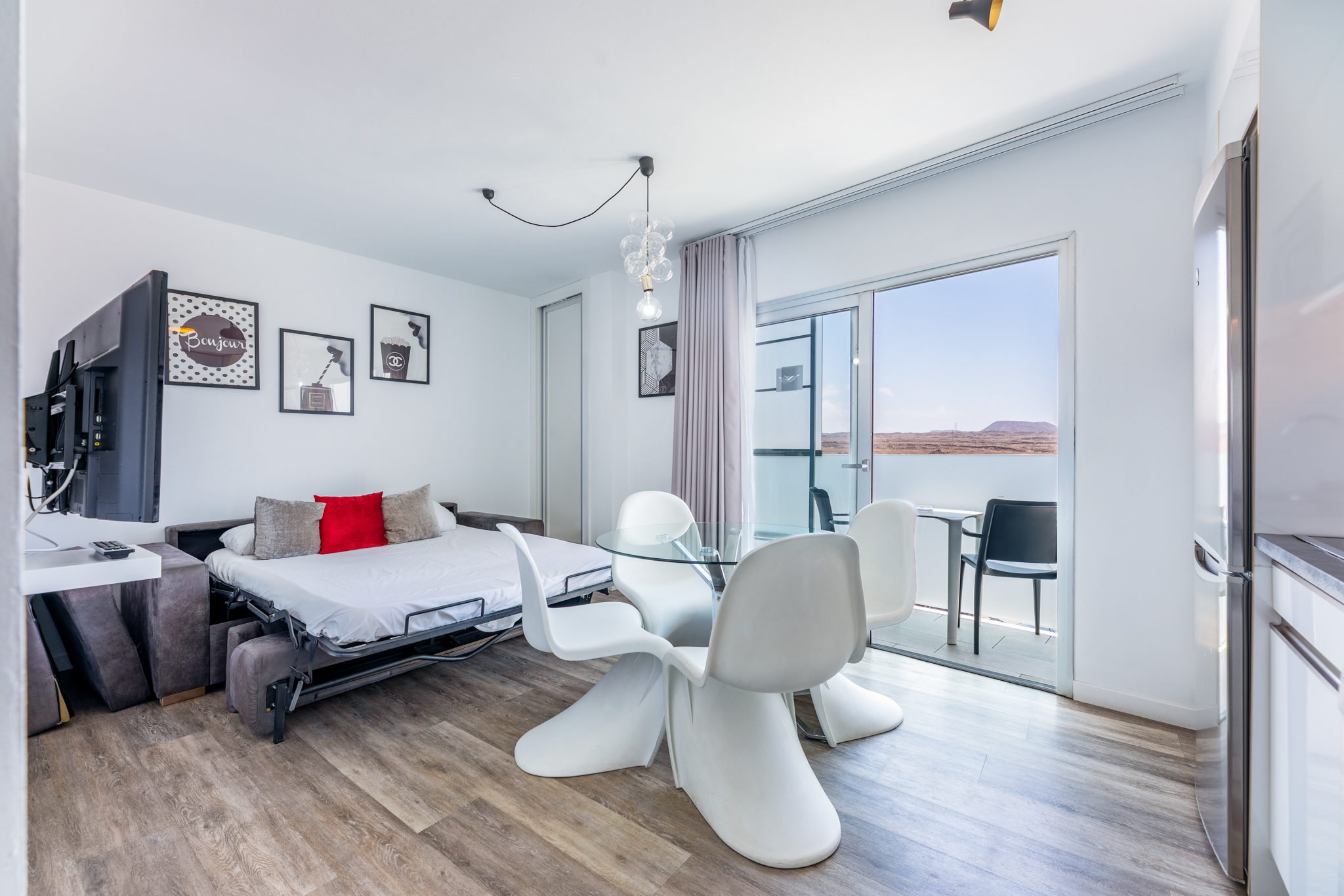 BRISTOL_SUNSET_BEACH_Suite_XXL (15).jpg