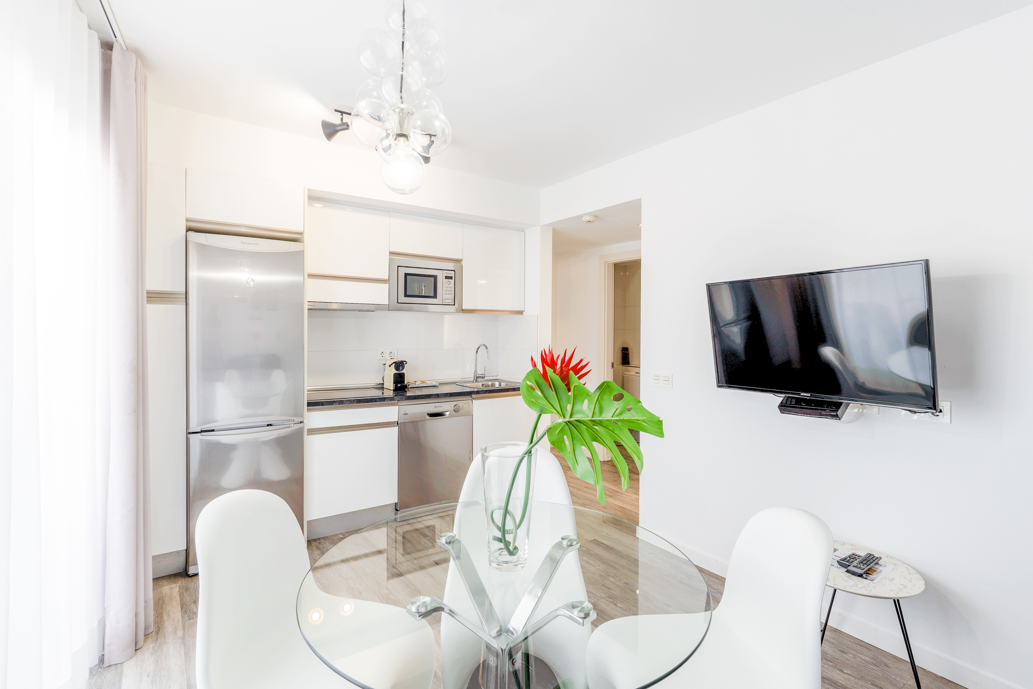 BRISTOL_SUNSET_BEACH_Suite_XXL (17).jpg