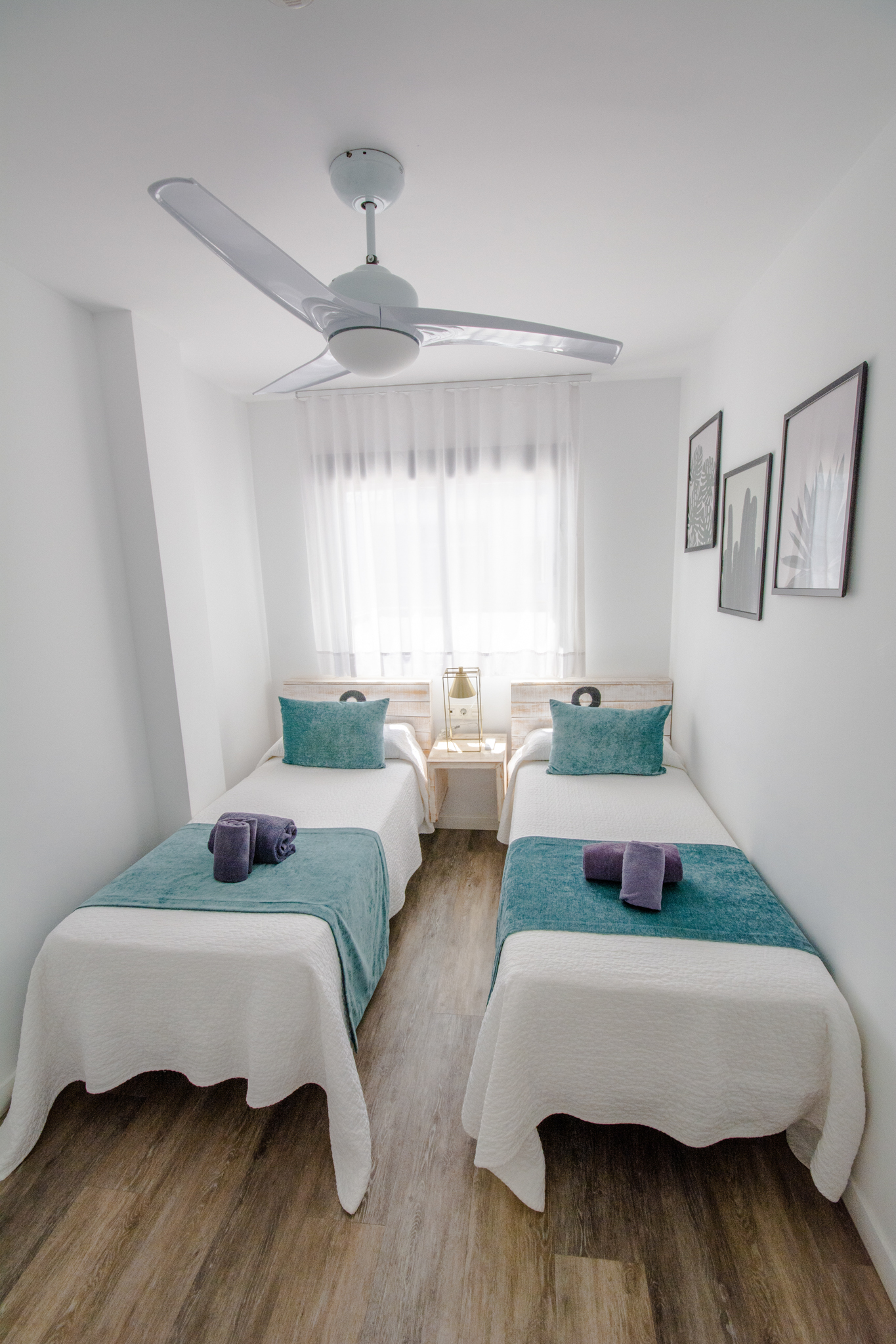 BRISTOL_SUNSET_BEACH_Suite_XXL (2).jpg